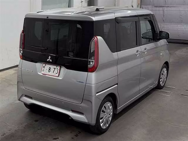 MITSUBISHI EK SPACE