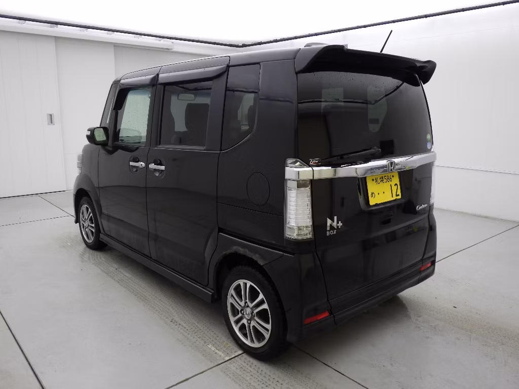 HONDA N-BOX+