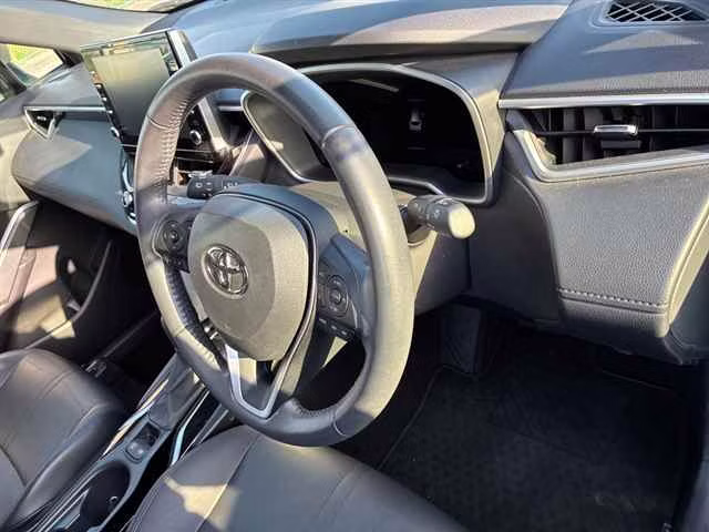 TOYOTA COROLLA CROSS