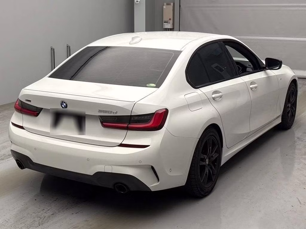 BMW 3-SERIES