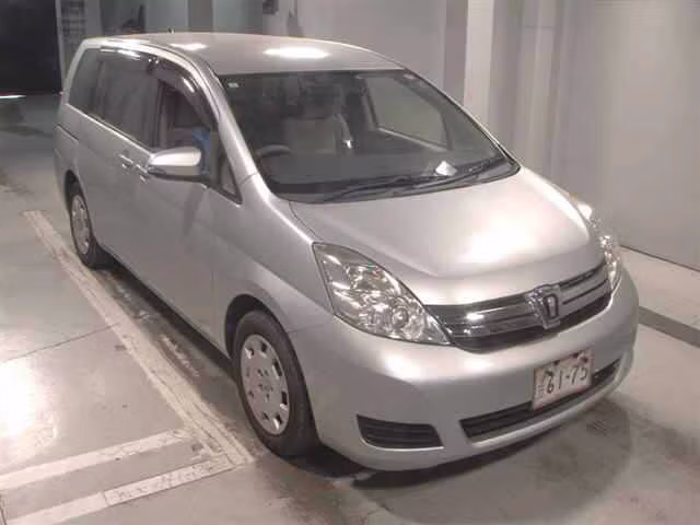 TOYOTA ISIS