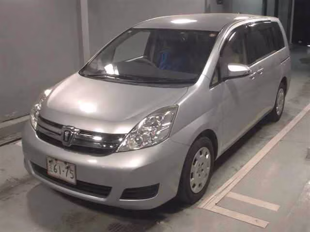 TOYOTA ISIS