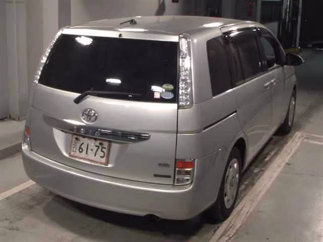 TOYOTA ISIS