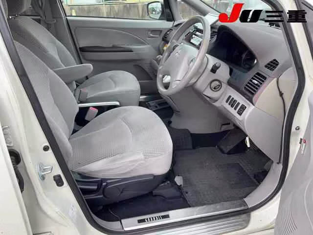 MITSUBISHI GRANDIS