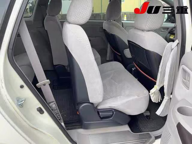 MITSUBISHI GRANDIS