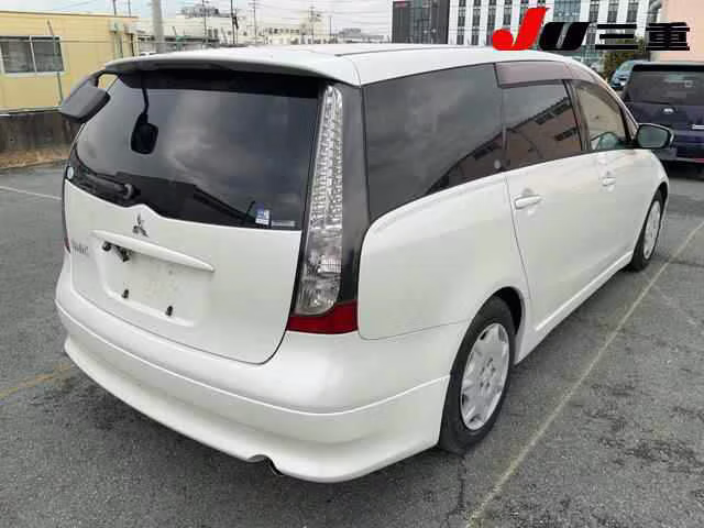 MITSUBISHI GRANDIS