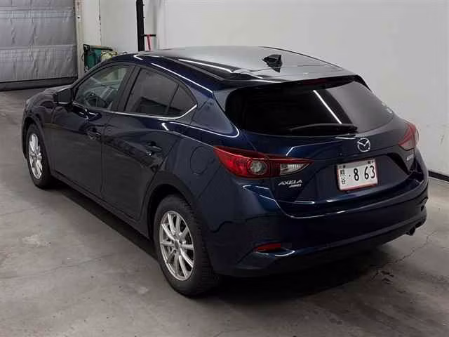 MAZDA AXELA