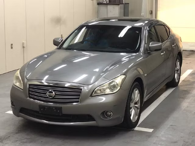 NISSAN FUGA