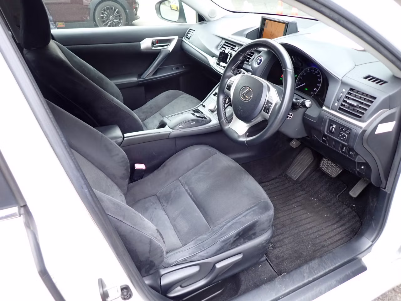 LEXUS CT200H