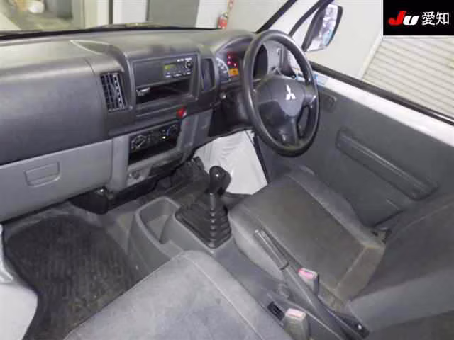 MITSUBISHI MINICAB