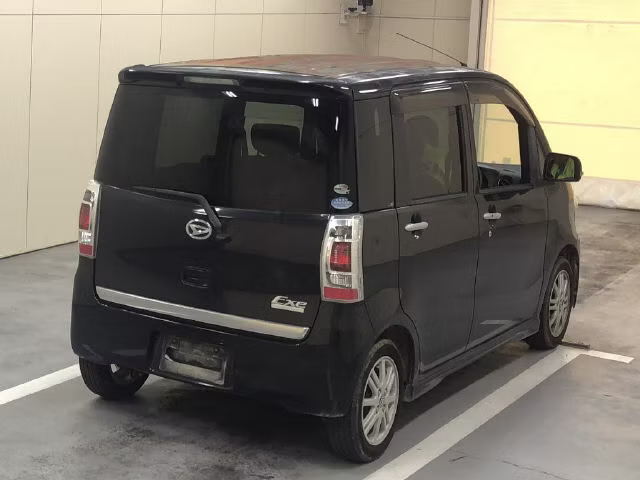 DAIHATSU TANTO EXE