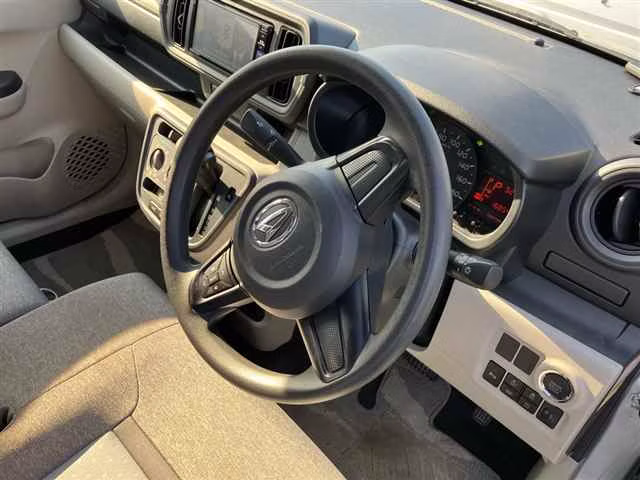 DAIHATSU BOON