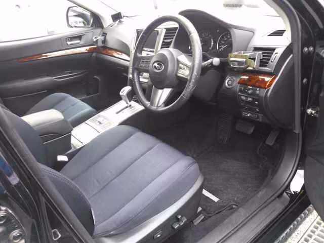 SUBARU LEGACY B4