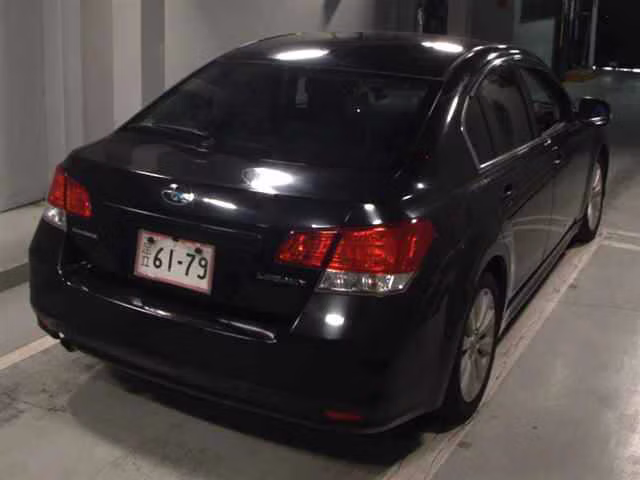 SUBARU LEGACY B4