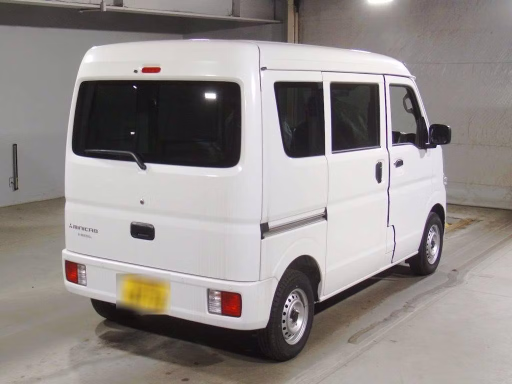 MITSUBISHI MINICAB