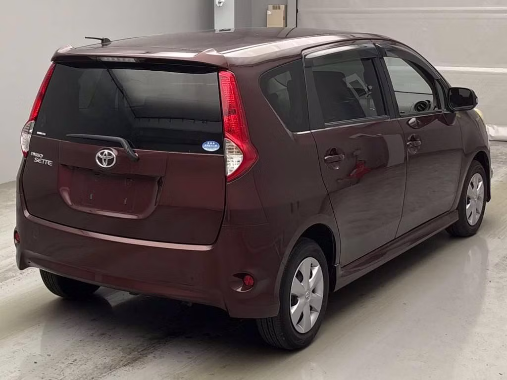 TOYOTA PASSO SETTE