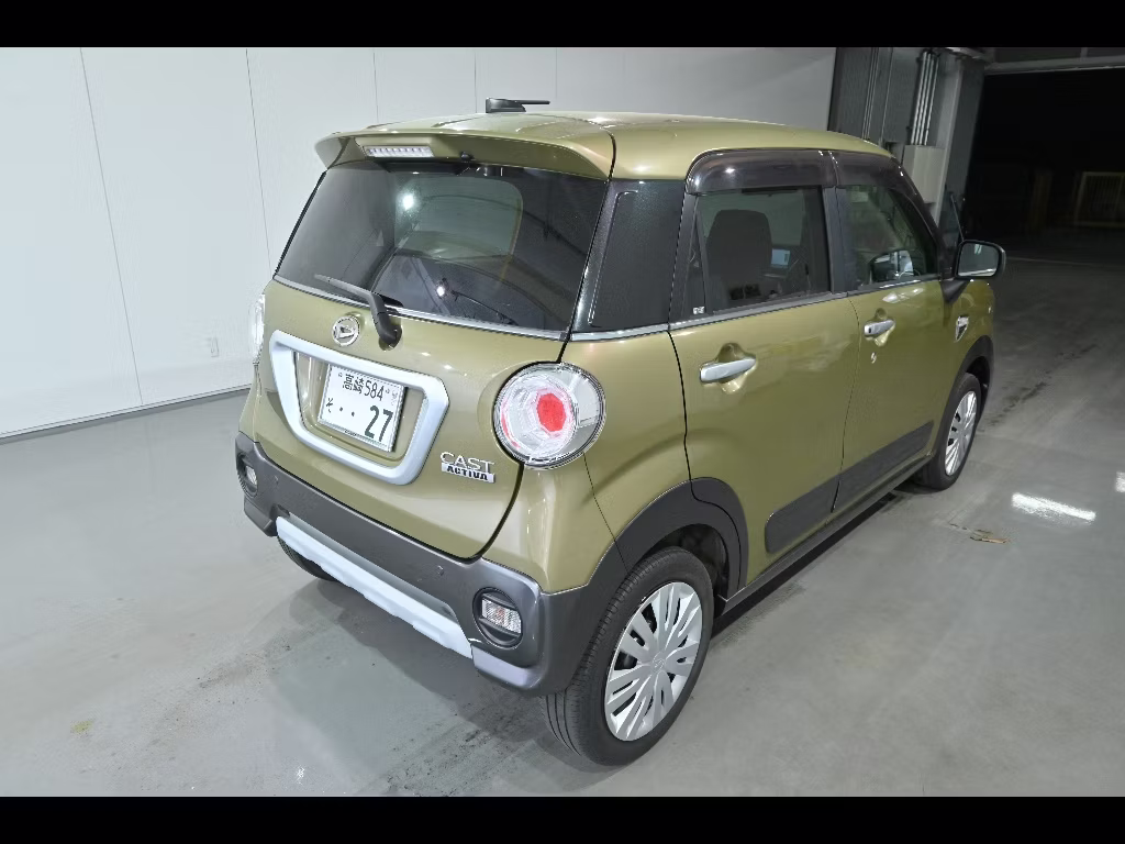 DAIHATSU CAST