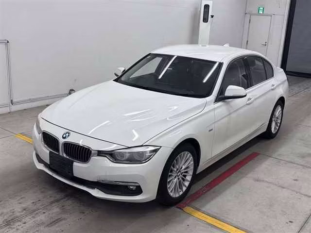 BMW 3-SERIES