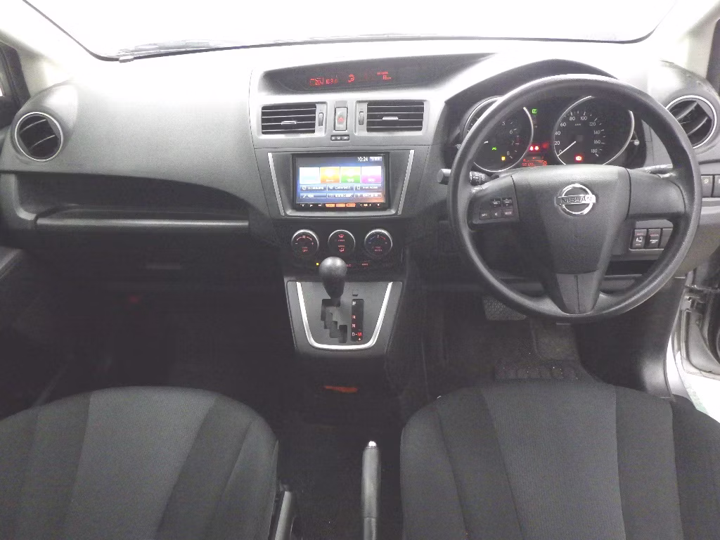 NISSAN LAFESTA
