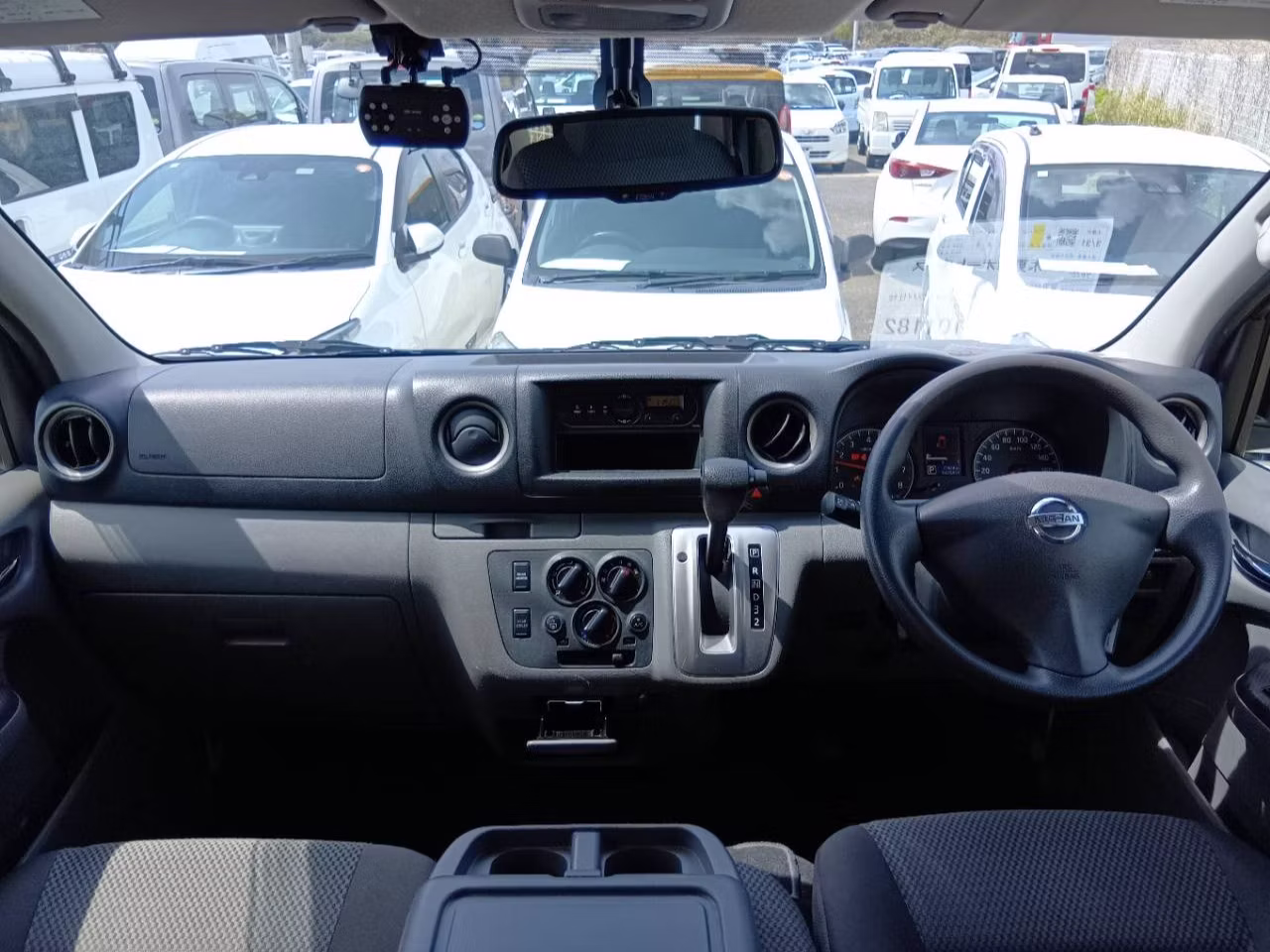 NISSAN NV350 CARAVAN