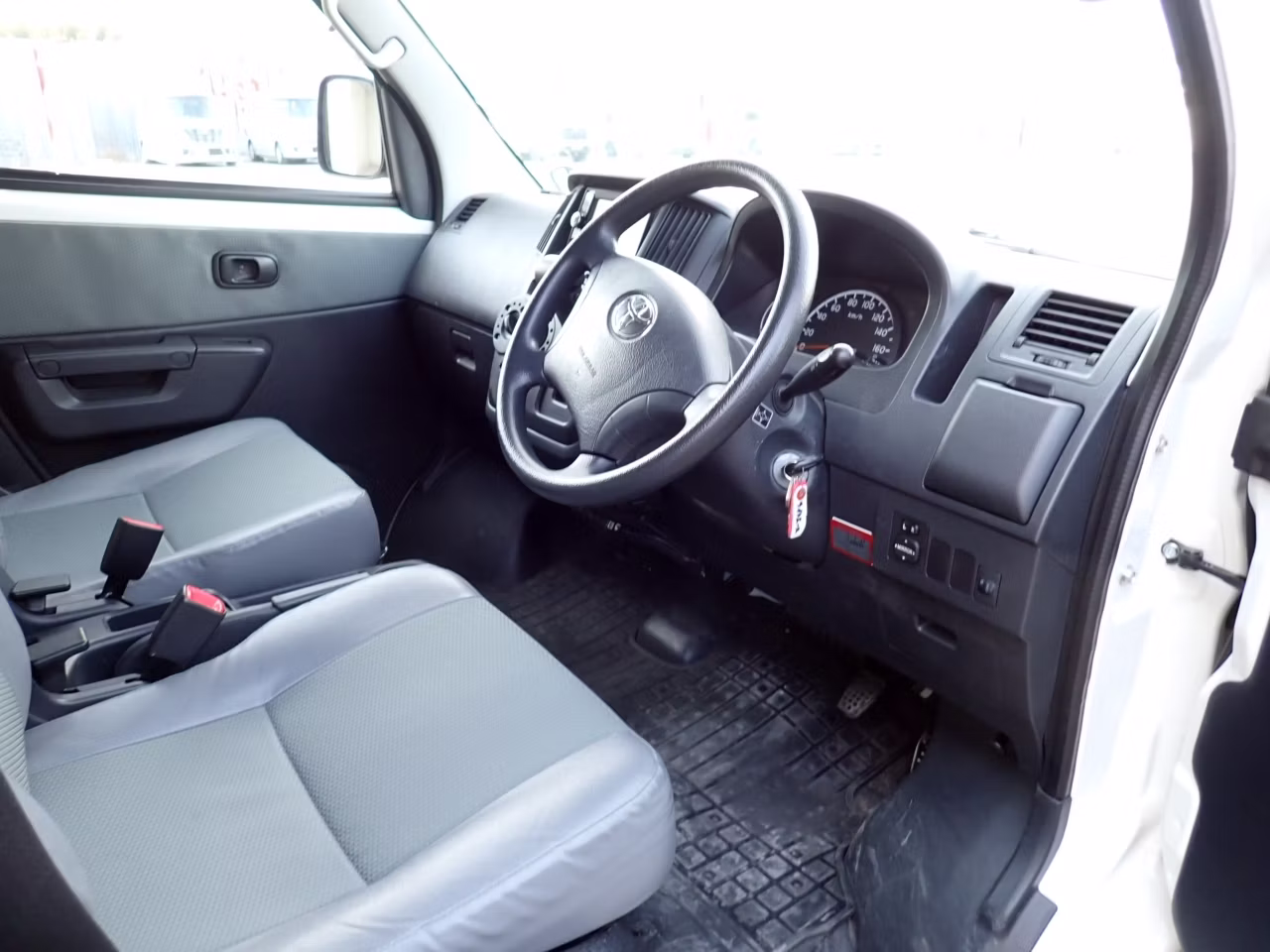 TOYOTA LITE ACE