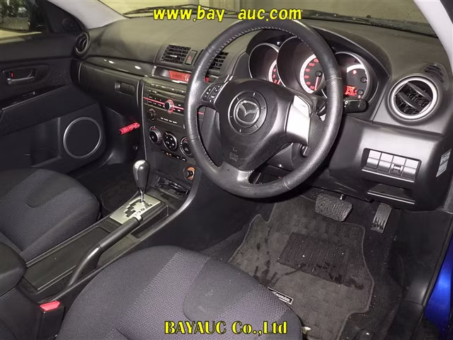 MAZDA AXELA