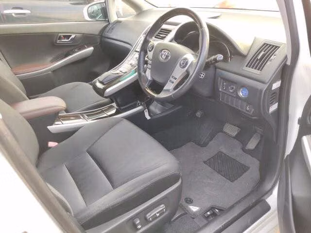 TOYOTA SAI
