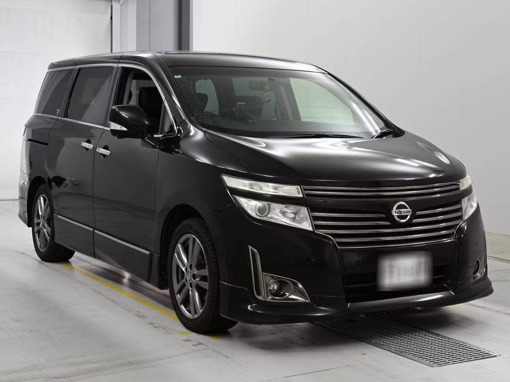 NISSAN ELGRAND