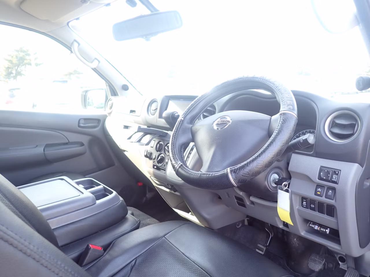 NISSAN NV350 CARAVAN