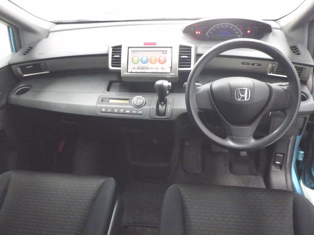 HONDA FREED SPIKE