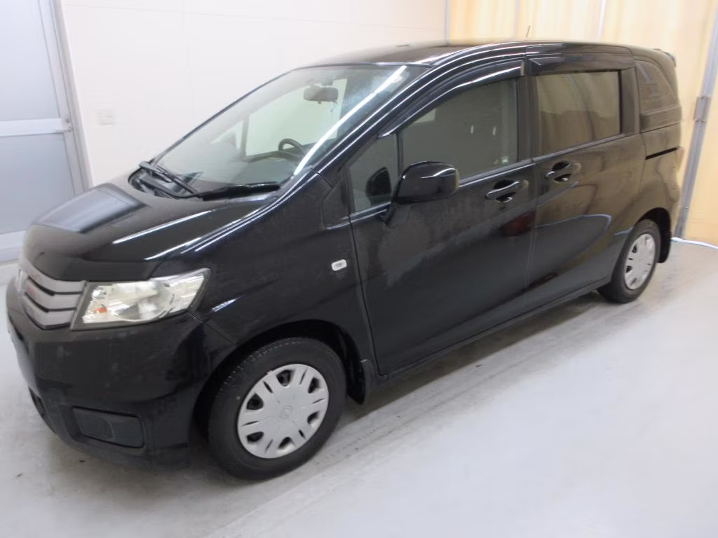 HONDA FREED SPIKE
