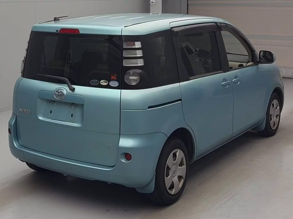 TOYOTA SIENTA
