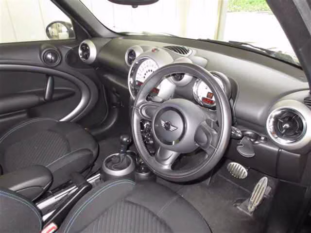 MINI CROSSOVER