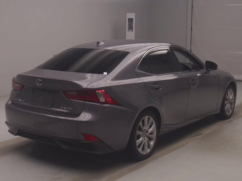 LEXUS IS300H