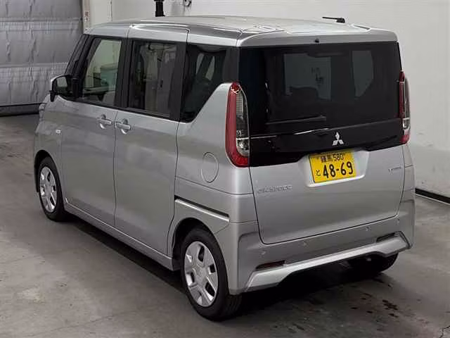 MITSUBISHI EK SPACE