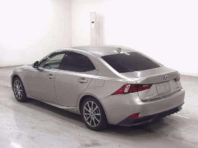 LEXUS IS300H