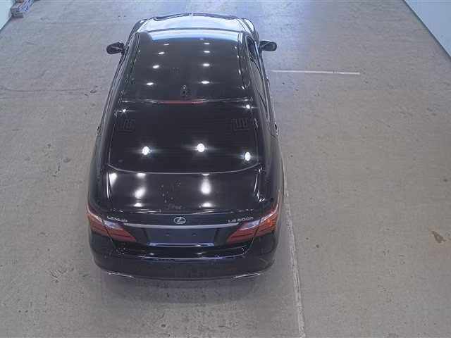 LEXUS LS600H