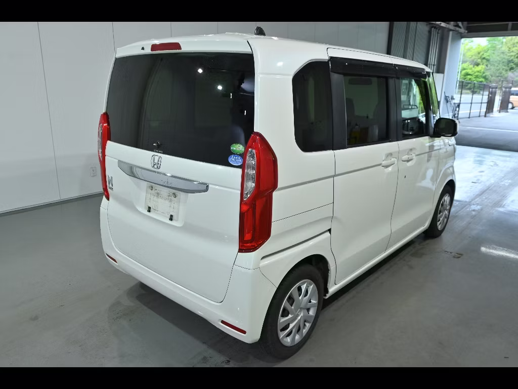HONDA N-BOX