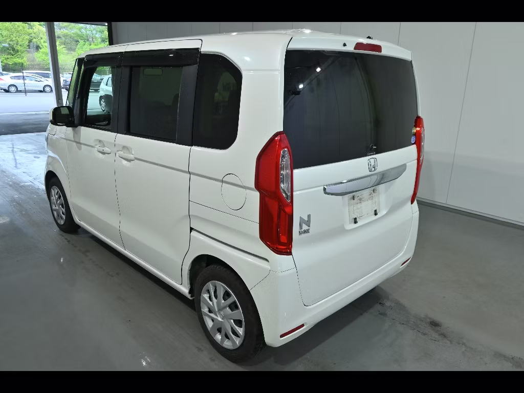 HONDA N-BOX