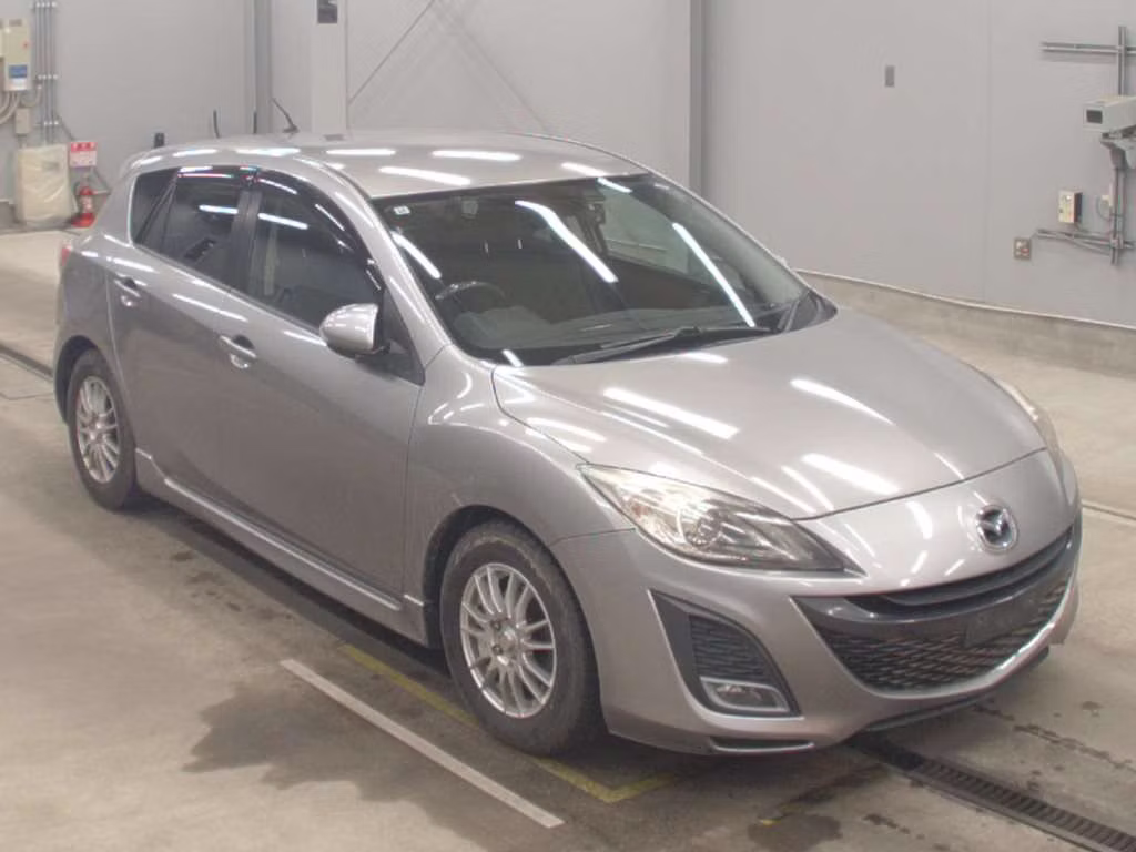 MAZDA AXELA