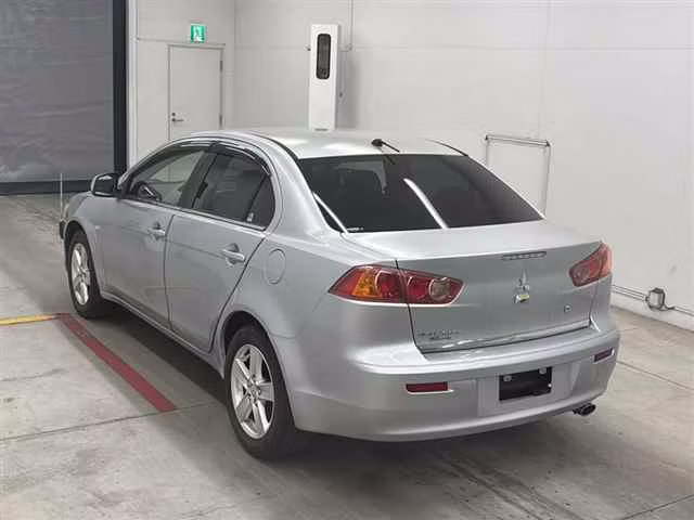 MITSUBISHI GALANT FORTIS