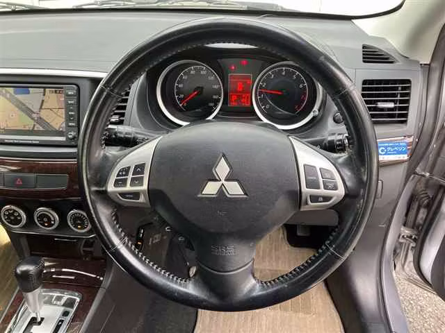 MITSUBISHI GALANT FORTIS