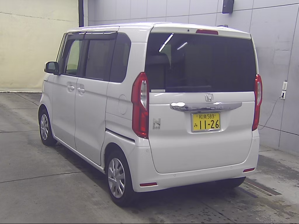 HONDA N-BOX