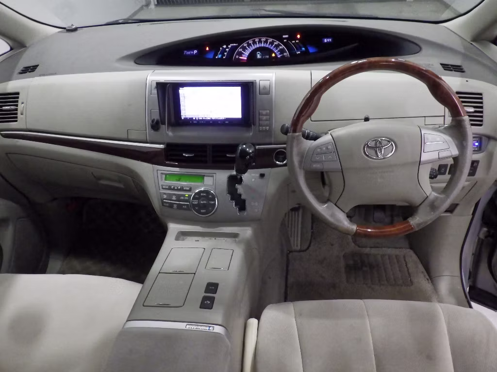 TOYOTA ESTIMA