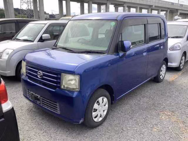 DAIHATSU MOVE CONTE