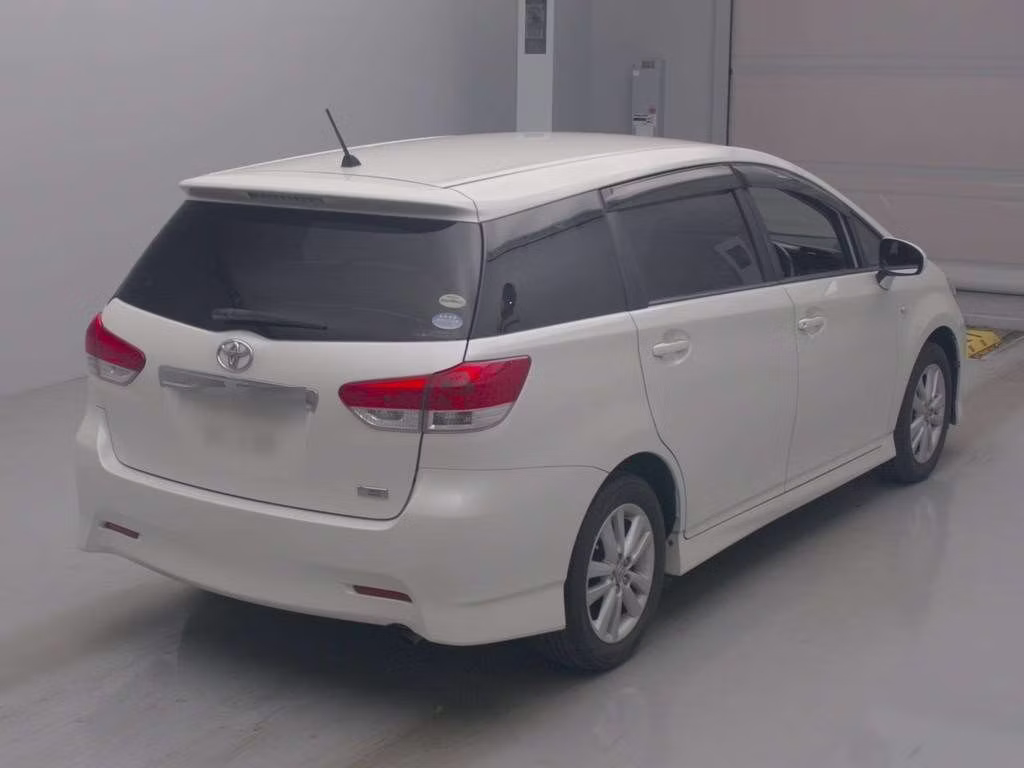 TOYOTA WISH