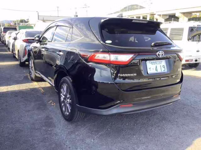 TOYOTA HARRIER