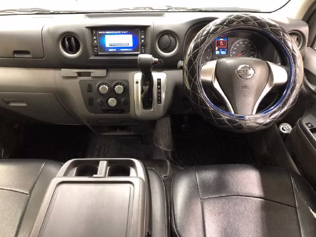 NISSAN NV350 CARAVAN