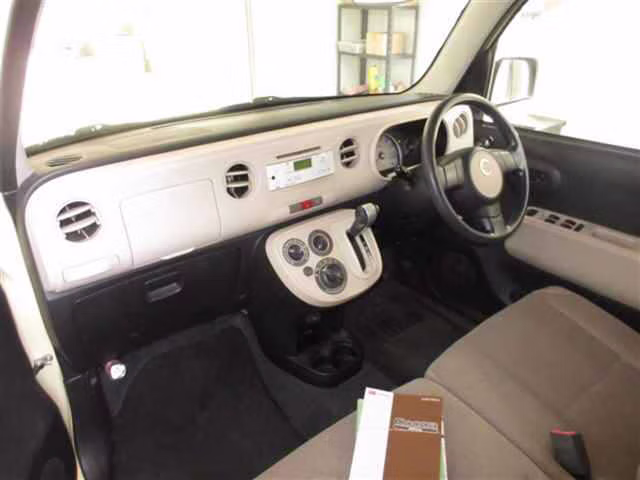 DAIHATSU MIRA COCOA