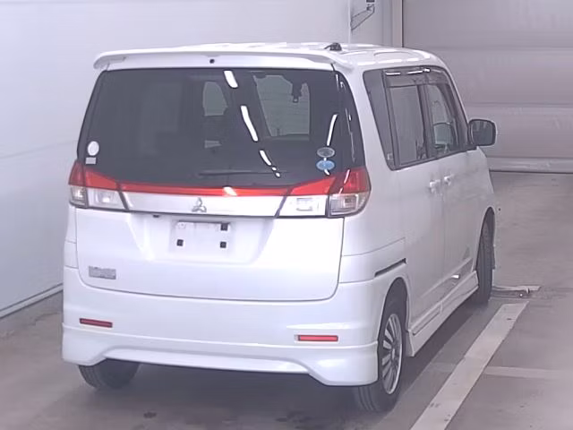 MITSUBISHI DELICA D:2